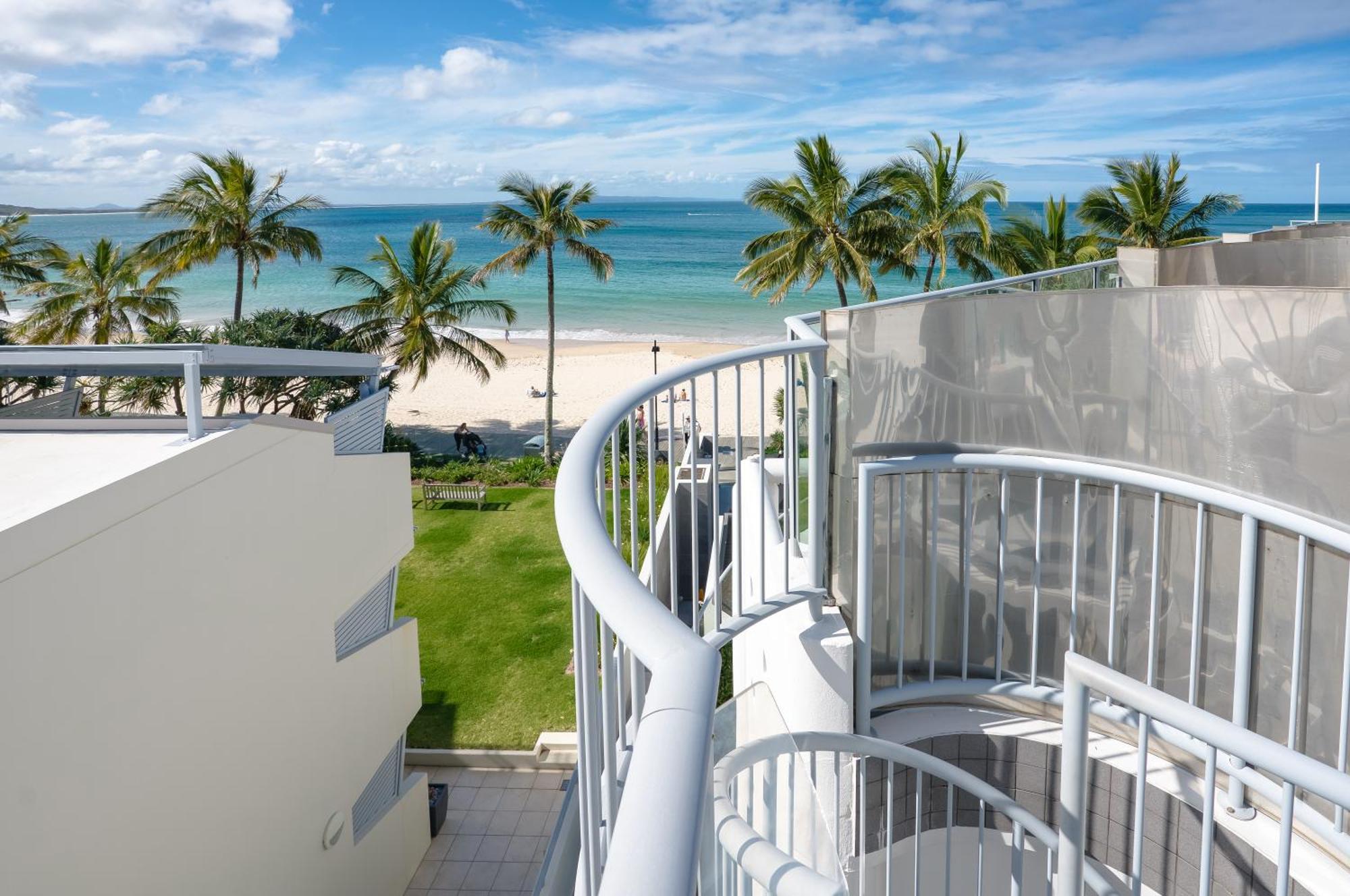 On The Beach Noosa Resort Luaran gambar