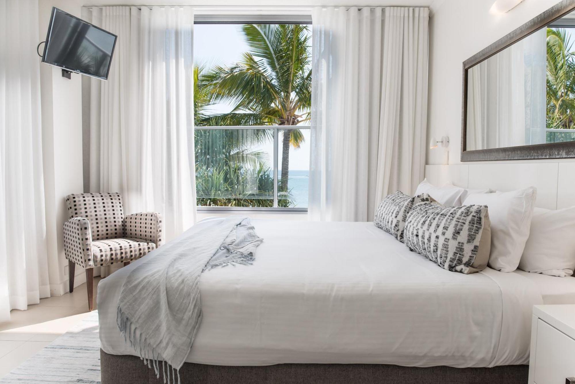 On The Beach Noosa Resort Luaran gambar